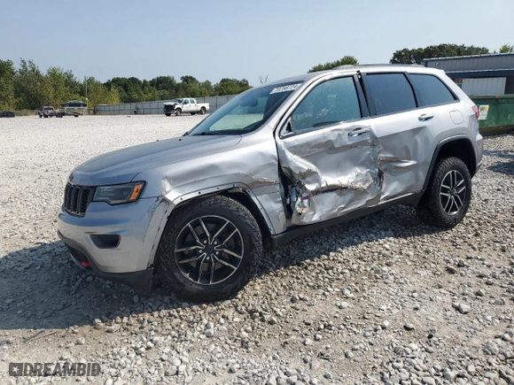 2019 Jeep Grand Cherokee Trailhawk with VIN 1C4RJFLT3KC608285, listed as a Copart auction lot 70768724 with 35,307 mi miles and Salvage Title. Bid and sale history available at carsss.com. Image 1.