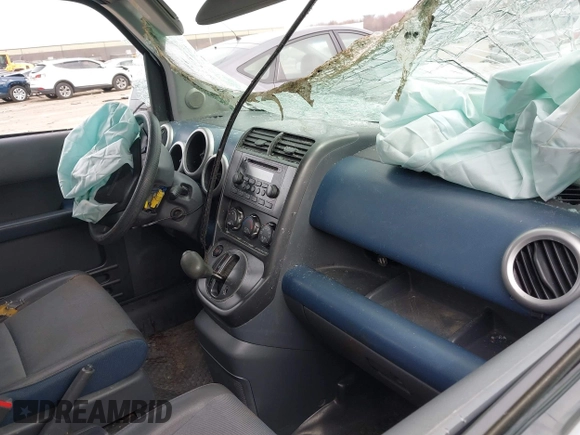 2004 Honda Element EX with VIN 5J6YH28564L039133, listed as a IAAI auction lot 41833130 with Not Provided miles and . Bid and sale history available at DreamBid. Image 5.