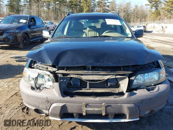 2004 Volvo V70 XC70 with VIN YV1SZ59H441151020, listed as a IAAI auction lot 41761408 with 195,292 mi miles. Bid and sale history available at carsss.com. Image 13.