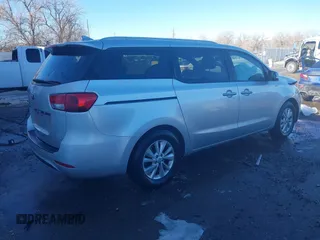 2016 Kia Sedona LX with VIN KNDMB5C18G6164472, listed as a IAAI auction lot 41661530 with 116,904 mi miles. Bid and sale history available at carsss.com. Image 4.