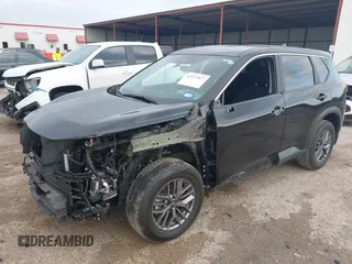 2024 Nissan Rogue S z VIN 5N1BT3AA7RC728592, wystawiony jako IAAI lot #42117877 z przebiegiem 25 299 mil mil oraz . Historia ofert i sprzedaży dostępna na DreamBid. Obrazek 18.