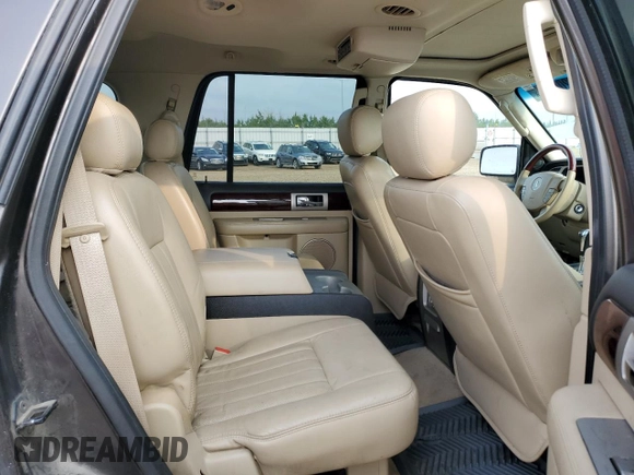 2006 Lincoln Navigator Luxury with VIN 5LMFU28546LJ10821, listed as a Copart auction lot 66204984 with 215,134 mi miles and Clean Title. Bid and sale history available at carsss.com. Image 11.