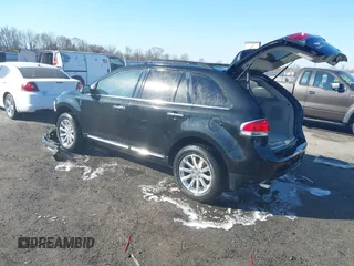 2014 Lincoln MKX with VIN 2LMDJ6JK1EBL18295, listed as a IAAI auction lot 41658053 with 93,931 mi miles. Bid and sale history available at carsss.com. Image 3.