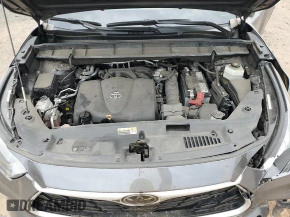 2020 Toyota Highlander LE with VIN 5TDBZRBH6LS014332, listed as a Copart auction lot 42449695 with 52,776 mi miles and Clean title. Bid and sale history available at DreamBid. Image 12.