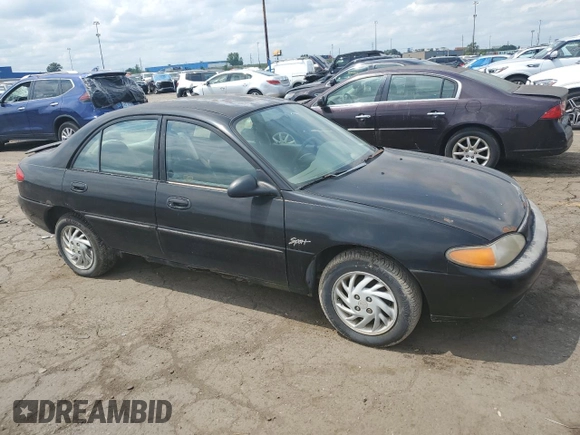 1998 Ford Escort SE z VIN 1FAFP13P9WW174004, wystawiony jako Copart lot #65843664 z przebiegiem 101 507 mil mil oraz Czysty tytuł • Clean title. Historia ofert i sprzedaży dostępna na DreamBid. Obrazek 4.
