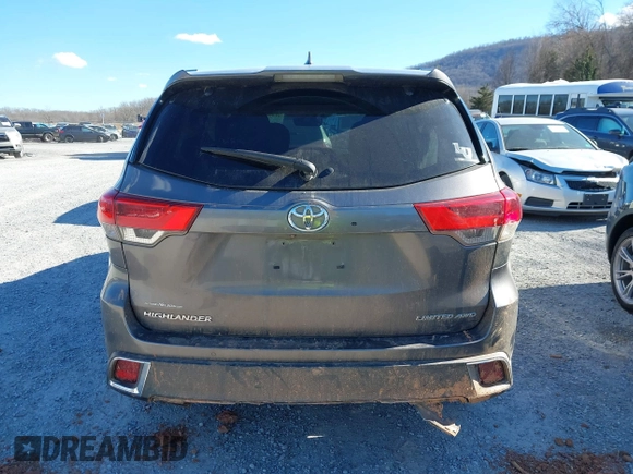 2017 Toyota Highlander Limited with VIN 5TDDZRFH7HS424700, listed as a IAAI auction lot 41637207 with 169,556 mi miles and . Bid and sale history available at DreamBid. Image 17.