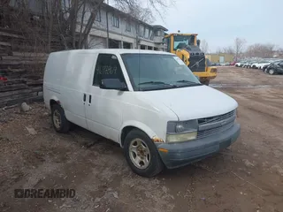 2003 Chevrolet Astro Cargo Van with VIN 1GCDM19X43B122767, listed as a IAAI auction lot 41697869 with 1 mi miles. Bid and sale history available at carsss.com. Image 6.