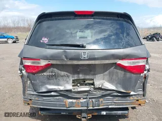 2013 Honda Odyssey EX with VIN 5FNRL5H40DB068597, listed as a IAAI auction lot 41910524 with 164,991 mi miles. Bid and sale history available at carsss.com. Image 6.
