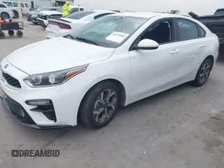 2021 Kia Forte LXS z VIN 3KPF24AD1ME361778, wystawiony jako IAAI lot #42275086 z przebiegiem 13 472 mil mil oraz . Historia ofert i sprzedaży dostępna na DreamBid. Obrazek 2.