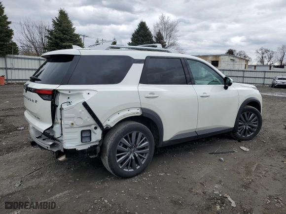 2024 Nissan Pathfinder SL with VIN 5N1DR3CD3RC298672, listed as a Copart auction lot 50143715 with 5,373 mi miles and Salvage Title. Bid and sale history available at carsss.com. Image 3.