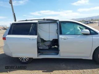 2018 Toyota Sienna XLE Auto Access Seat with VIN 5TDYZ3DCXJS940710, listed as a IAAI auction lot 41508764 with 108,942 mi miles and . Bid and sale history available at DreamBid. Image 12.
