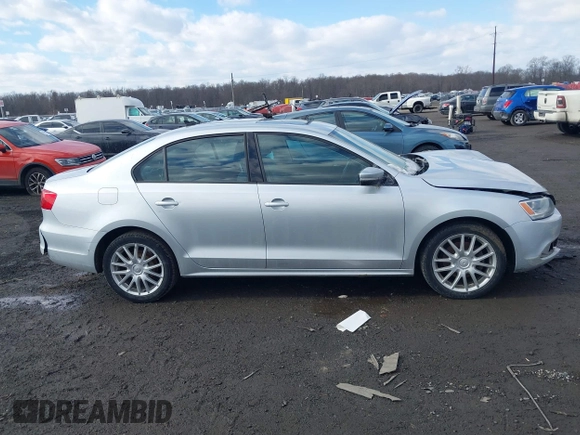 2011 Volkswagen Jetta SE with VIN 3VWDZ7AJ7BM368275, listed as a IAAI auction lot 41444681 with 139,828 mi miles and . Bid and sale history available at DreamBid. Image 13.