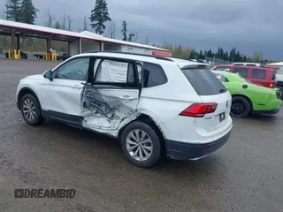 2018 Volkswagen Tiguan S с VIN 3VV0B7AXXJM051617, выставлен на аукционе IAAI как лот 41976860 с пробегом 66 186 миль миль и . История ставок и продаж доступна на DreamBid. Изображение 3.