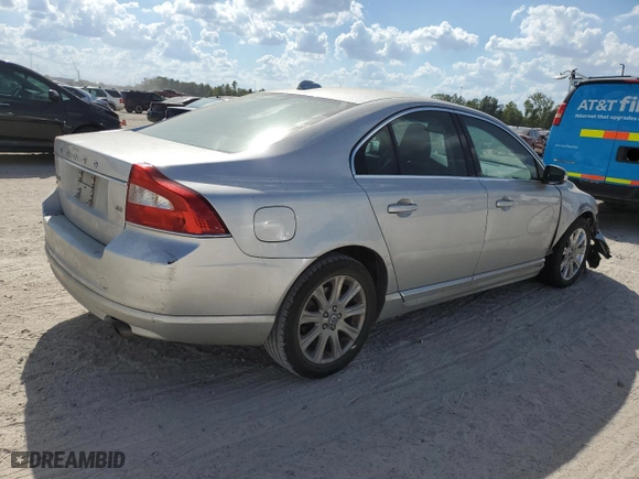 2010 Volvo S80 I6 with VIN YV1960AS6A1125421, listed as a Copart auction lot 72222164 with 85,297 mi miles and Salvage Title. Bid and sale history available at carsss.com. Image 3.