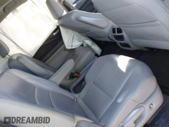 2016 Honda Pilot Elite with VIN 5FNYF6H04GB060786, listed as a IAAI auction lot 41335550 with 152,863 mi miles. Bid and sale history available at carsss.com. Image 8.