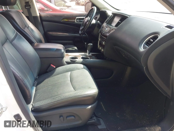 2014 Nissan Pathfinder SV with VIN 5N1AR2MN7EC624360, listed as a IAAI auction lot 42134538 with 167,492 mi miles. Bid and sale history available at carsss.com. Image 5.