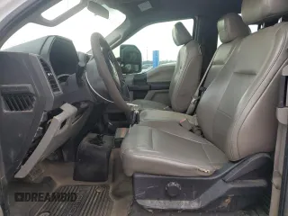 2019 Ford F-250 XL с VIN 1FD7X2B6XKEC82785, выставлен на аукционе Copart как лот 61335995 с пробегом 150 080 миль миль и На запчасти • Non repairable. История ставок и продаж доступна на DreamBid. Изображение 7.