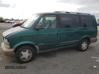 2000 Chevrolet Astro with VIN 1GNDM19W9YB191640, listed as a Copart auction lot 82247164 with 168,605 mi miles and Salvage Title. Bid and sale history available at carsss.com. Image 1.