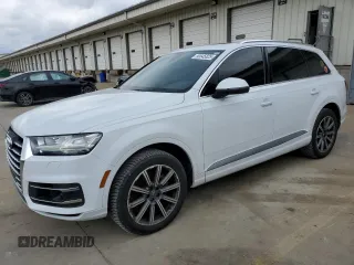 2017 Audi Q7 Premium Plus z VIN WA1LAAF71HD033334, wystawiony jako Copart lot #50545825 z przebiegiem 134 451 mil mil oraz Szkoda całkowita • Salvage title. Historia ofert i sprzedaży dostępna na DreamBid. Obrazek 1.