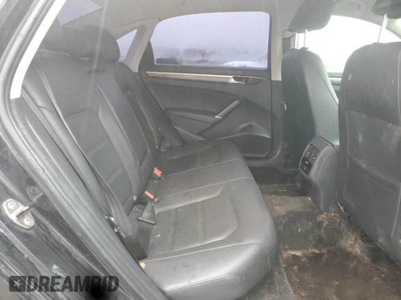 2017 Volkswagen Passat SE z VIN 1VWBT7A35HC005459, wystawiony jako Copart lot #43448015 z przebiegiem 141 540 mil mil oraz Szkoda całkowita • Salvage title. Historia ofert i sprzedaży dostępna na DreamBid. Obrazek 11.