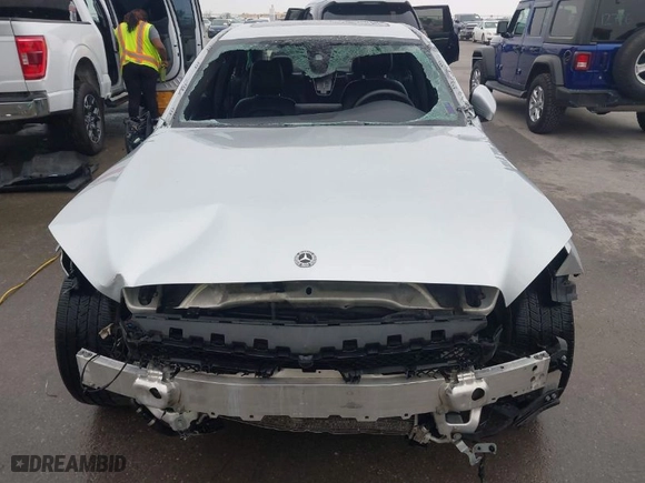 2018 Mercedes-Benz C-Class C 300 with VIN 55SWF4JBXJU240884, listed as a IAAI auction lot 41934496 with 65,906 mi miles. Bid and sale history available at carsss.com. Image 6.