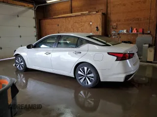 2022 Nissan Altima SV z VIN 1N4BL4DV4NN335565, wystawiony jako Copart lot #56685655 z przebiegiem 34 693 mil mil oraz Szkoda całkowita • Salvage title. Historia ofert i sprzedaży dostępna na DreamBid. Obrazek 2.