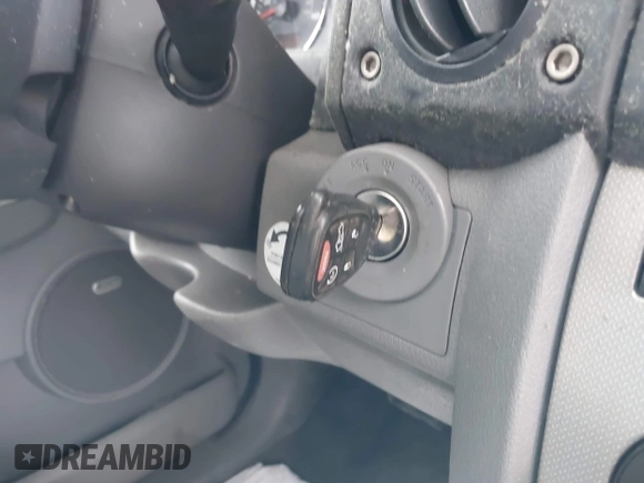 2007 Jeep Commander Sport с VIN 1J8HG48P97C599005, выставлен на аукционе IAAI как лот 42269399 с пробегом Не указан миль и . История ставок и продаж доступна на DreamBid. Изображение 11.