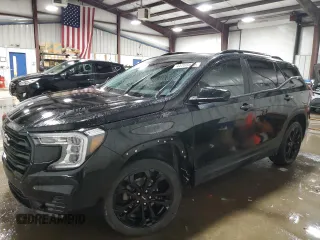 2022 GMC Terrain SLE z VIN 3GKALTEV3NL251045, wystawiony jako Copart lot #44768515 z przebiegiem 46 639 mil mil oraz Szkoda całkowita • Salvage title. Historia ofert i sprzedaży dostępna na DreamBid. Obrazek 1.