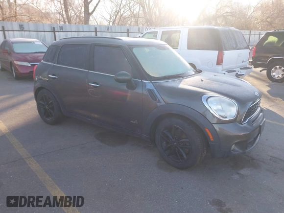 2012 MINI Countryman S z VIN WMWZC5C5XCWL55632, wystawiony jako IAAI lot #41754982 z przebiegiem 134 866 mil mil oraz . Historia ofert i sprzedaży dostępna na DreamBid. Obrazek 1.