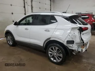 2023 Buick Encore GX Essence z VIN KL4MMGSL1PB035970, wystawiony jako Copart lot #55945515 z przebiegiem 21 373 mil mil oraz Szkoda całkowita • Salvage title. Historia ofert i sprzedaży dostępna na DreamBid. Obrazek 2.