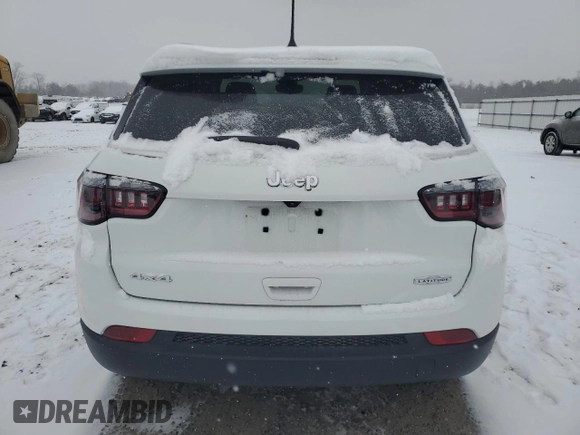 2022 Jeep Compass Altitude with VIN 3C4NJDBB1NT222808, listed as a Copart auction lot 45980745 with 51,242 mi miles and Salvage Title. Bid and sale history available at carsss.com. Image 6.
