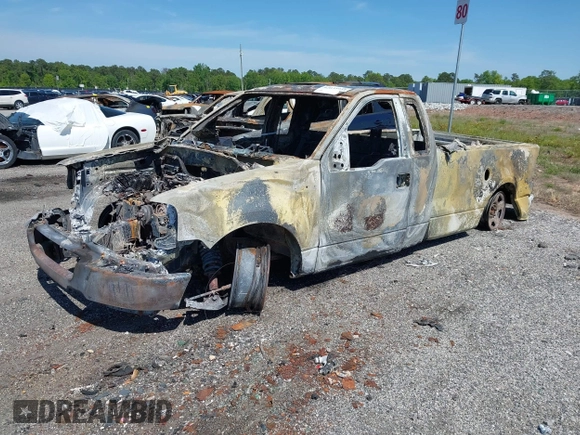 2005 Ford F-150 XL с VIN 1FTRF12205NA55424, выставлен на аукционе IAAI как лот 42035951 с пробегом Не указан миль и . История ставок и продаж доступна на DreamBid. Изображение 2.