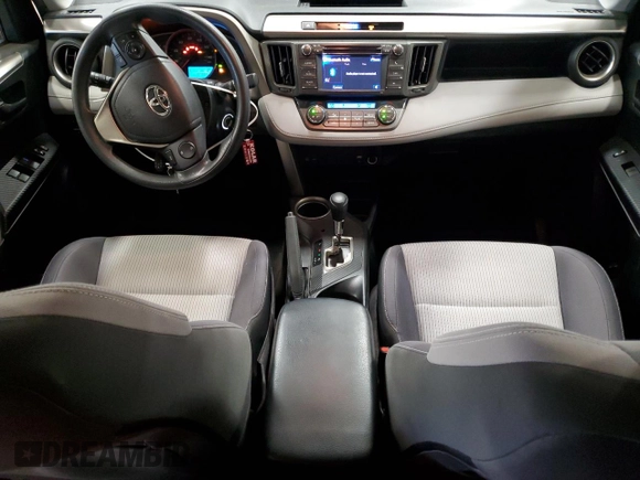 2013 Toyota RAV4 XLE z VIN JTMRFREV5DD023402, wystawiony jako Copart lot #56192905 z przebiegiem 137 037 mil mil oraz Szkoda całkowita • Salvage title. Historia ofert i sprzedaży dostępna na DreamBid. Obrazek 8.