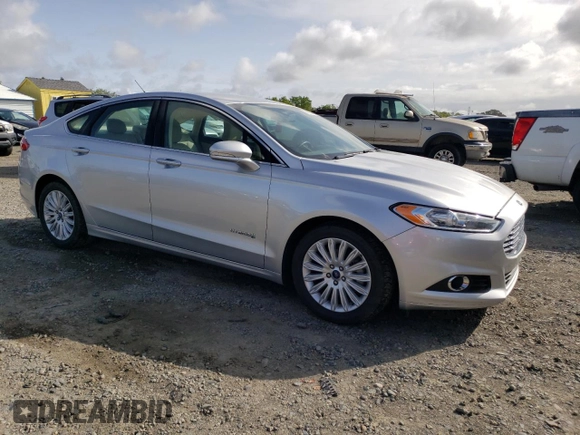 2015 Ford Fusion SE Hybrid with VIN 3FA6P0LU2FR257051, listed as a Copart auction lot 50885445 with 28,683 mi miles and Salvage Title. Bid and sale history available at carsss.com. Image 4.