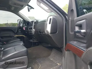 2017 GMC Sierra 1500 SLE z VIN 3GTU2MEC3HG358917, wystawiony jako IAAI lot #42033359 z przebiegiem 92 643 mil mil oraz . Historia ofert i sprzedaży dostępna na DreamBid. Obrazek 5.