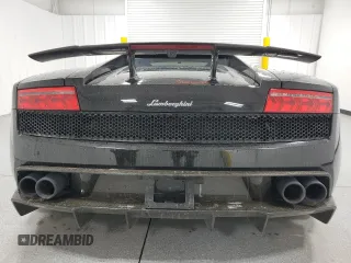 2011 Lamborghini Gallardo z VIN ZHWGU7AJXBLA10128, wystawiony jako Copart lot #54581305 z przebiegiem 10 150 mil mil oraz Szkoda całkowita • Salvage title. Historia ofert i sprzedaży dostępna na DreamBid. Obrazek 6.