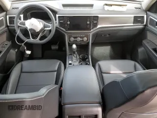 2022 Volkswagen Atlas SE z VIN 1V2KR2CA1NC561102, wystawiony jako Copart lot #49273605 z przebiegiem 43 983 mil mil oraz Szkoda całkowita • Salvage title. Historia ofert i sprzedaży dostępna na DreamBid. Obrazek 8.