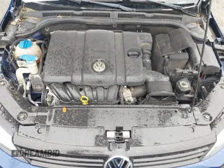 2013 Volkswagen Jetta SE with VIN 3VWDP7AJ4DM447010, listed as a IAAI auction lot 42371303 with 141,031 mi miles and . Bid and sale history available at DreamBid. Image 10.