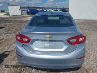 2017 Chevrolet Cruze LS z VIN 1G1BC5SM3H7210519, wystawiony jako IAAI lot #42163047 z przebiegiem 100 103 mil mil oraz . Historia ofert i sprzedaży dostępna na DreamBid. Obrazek 16.