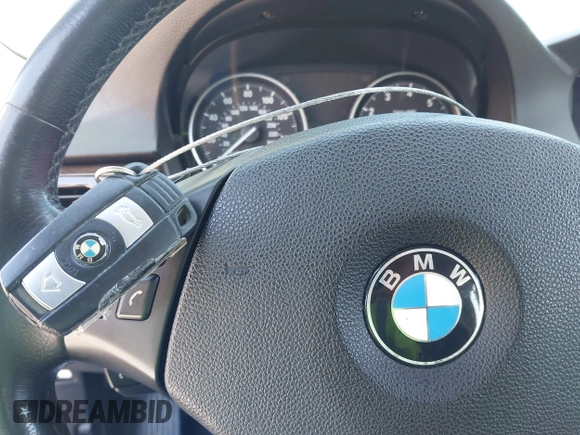 2011 BMW 3 Series 328i xDrive with VIN WBAPK5G50BNN24565, listed as a IAAI auction lot 41696511 with 112,008 mi miles. Bid and sale history available at carsss.com. Image 11.