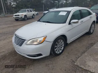 2013 Chrysler 200 Limited with VIN 1C3CCBCB8DN568054, listed as a IAAI auction lot 41506726 with 137,318 mi miles. Bid and sale history available at carsss.com. Image 6.