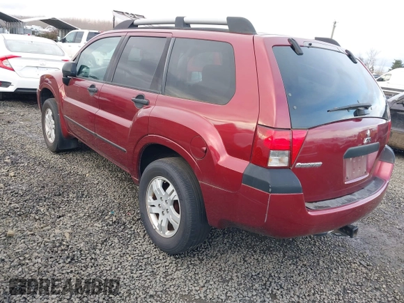 2005 Mitsubishi Endeavor LS with VIN 4A4MN21S15E067384, listed as a IAAI auction lot 41623082 with 108,843 mi miles. Bid and sale history available at carsss.com. Image 3.