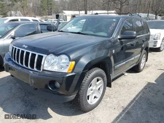 2005 Jeep Grand Cherokee Limited with VIN 1J8HR58245C519482, listed as a IAAI auction lot 41799890 with 180,486 mi miles. Bid and sale history available at carsss.com. Image 2.