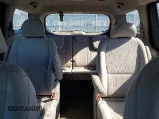 2016 Kia Sedona L with VIN KNDMA5C14G6111609, listed as a Copart auction lot 47025785 with 124,701 mi miles and Clean Title. Bid and sale history available at DreamBid. Image 10.