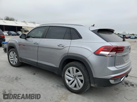 2022 Volkswagen Atlas SE with VIN 1V2WE2CAXNC209665, listed as a Copart auction lot 87189974 with 35,521 mi miles and Salvage title. Bid and sale history available at DreamBid. Image 2.