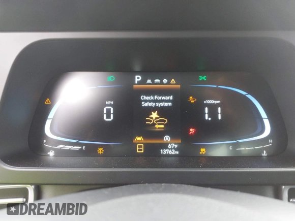 2024 Hyundai Elantra SE z VIN KMHLL4DG9RU681389, wystawiony jako IAAI lot #42017186 z przebiegiem 13 762 mil mil oraz . Historia ofert i sprzedaży dostępna na DreamBid. Obrazek 7.