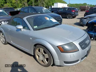 2001 Audi TT z VIN TRUUT28N011004393, wystawiony jako IAAI lot #42406256 z przebiegiem 217 532 mil mil oraz . Historia ofert i sprzedaży dostępna na DreamBid. Obrazek 1.