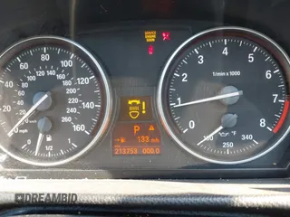 2008 BMW 3 Series 335i z VIN WBAVB775X8NM05207, wystawiony jako IAAI lot #42716561 z przebiegiem 213 753 mil mil oraz . Historia ofert i sprzedaży dostępna na DreamBid. Obrazek 7.