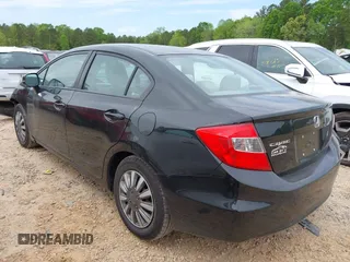 2012 Honda Civic LX z VIN 2HGFB2F56CH328169, wystawiony jako IAAI lot #42048935 z przebiegiem 146 868 mil mil oraz . Historia ofert i sprzedaży dostępna na DreamBid. Obrazek 3.