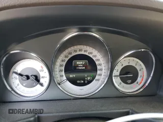 2015 Mercedes-Benz GLK 350 with VIN WDCGG8JB5FG439889, listed as a Copart auction lot 63752384 with 110,234 mi miles and Salvage Title. Bid and sale history available at DreamBid. Image 9.